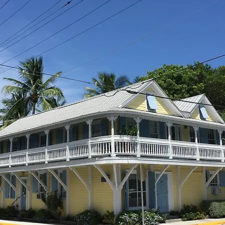 The Angelina Guesthouse - Adult Exclusive
